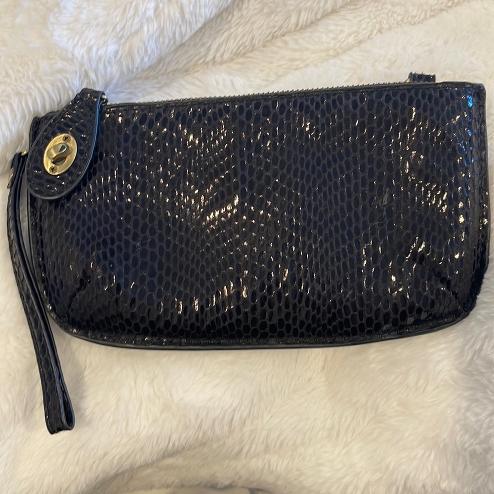 Unbranded black snake wristlet